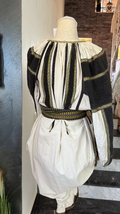 Camasa cu poale veche autentic muntenia cusuta