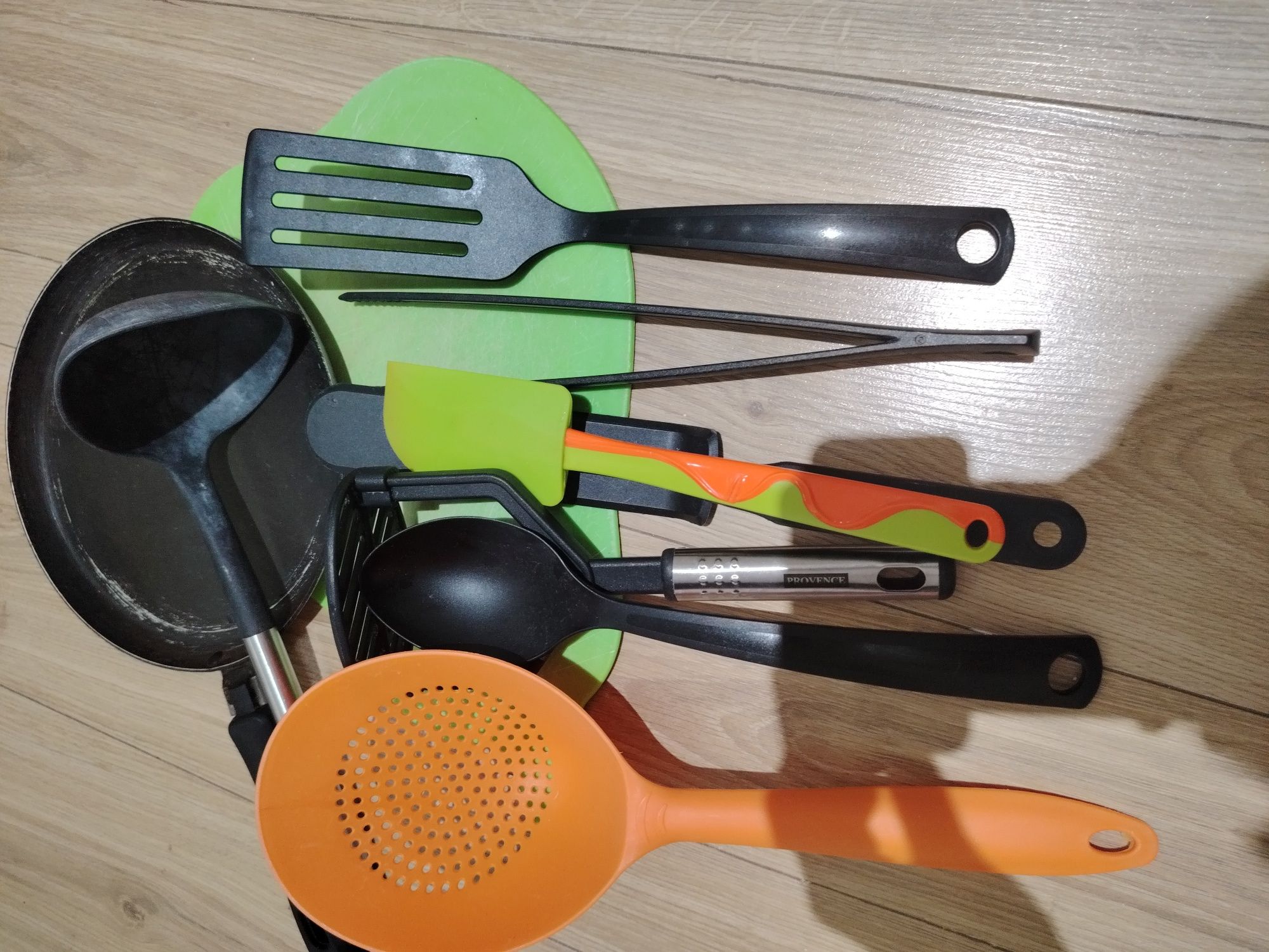 Продаем куханные поварешки, доски и т п