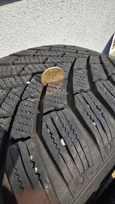 Jante OEM Hyundai R16 2024+Continental Winter TS860 DOT 3518 205/55/16