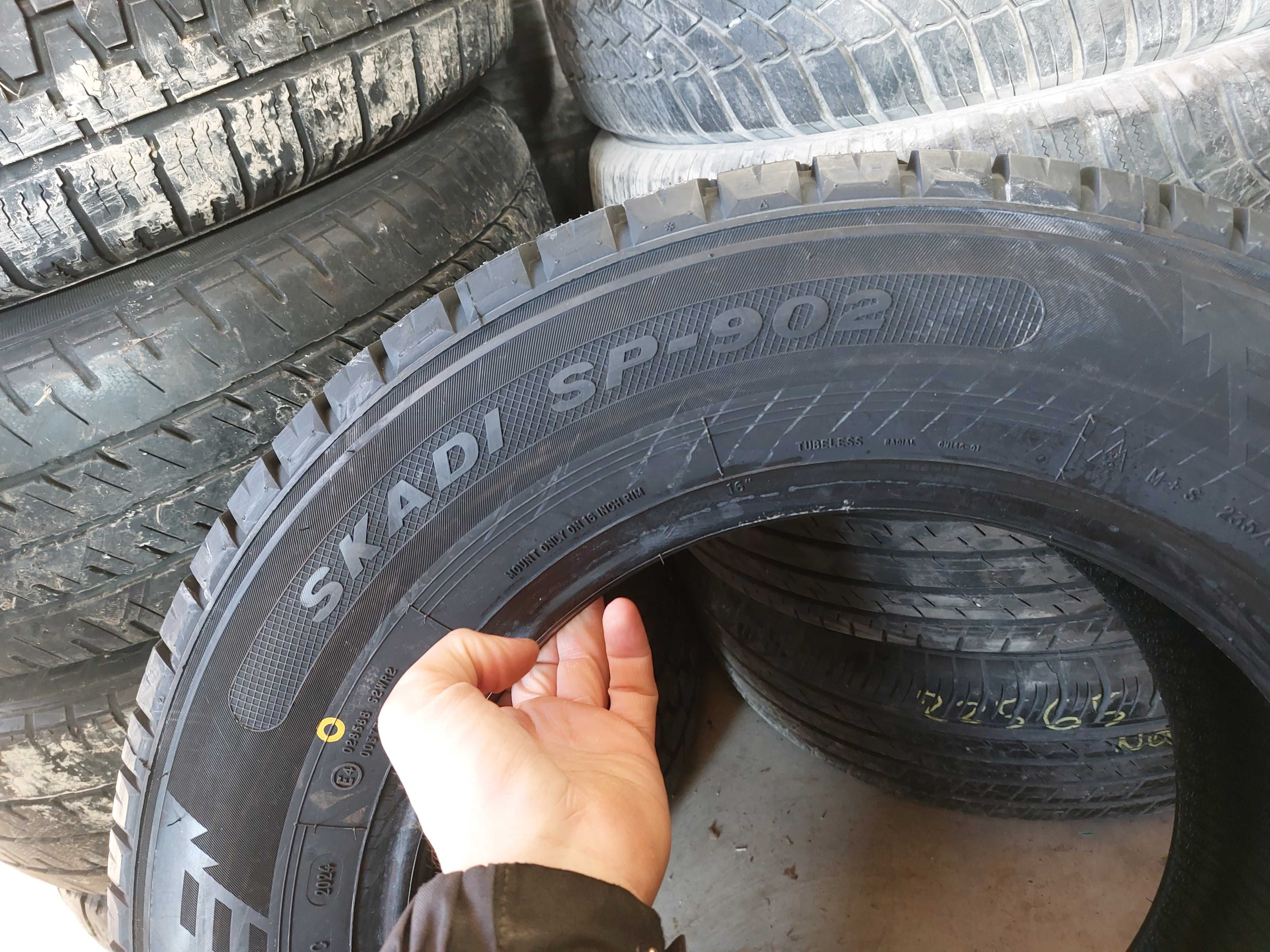 НОВИ зимни гуми AUSTONE 235/65/16C 115R DOT 2024