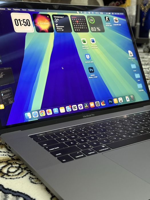 MacBook 15 inch 2019 i7 256Gb touchbar