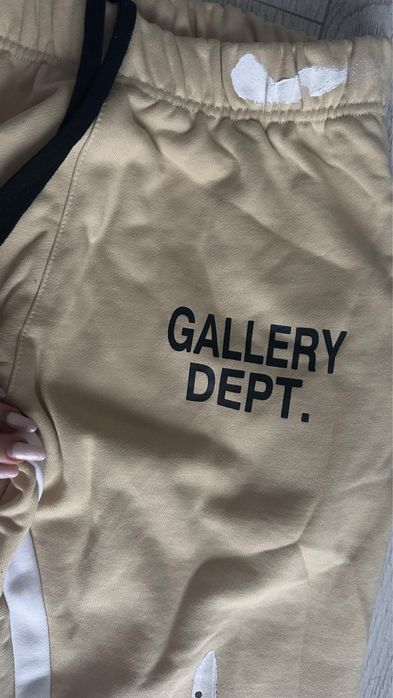 Pantaloni Gallery Dept noi