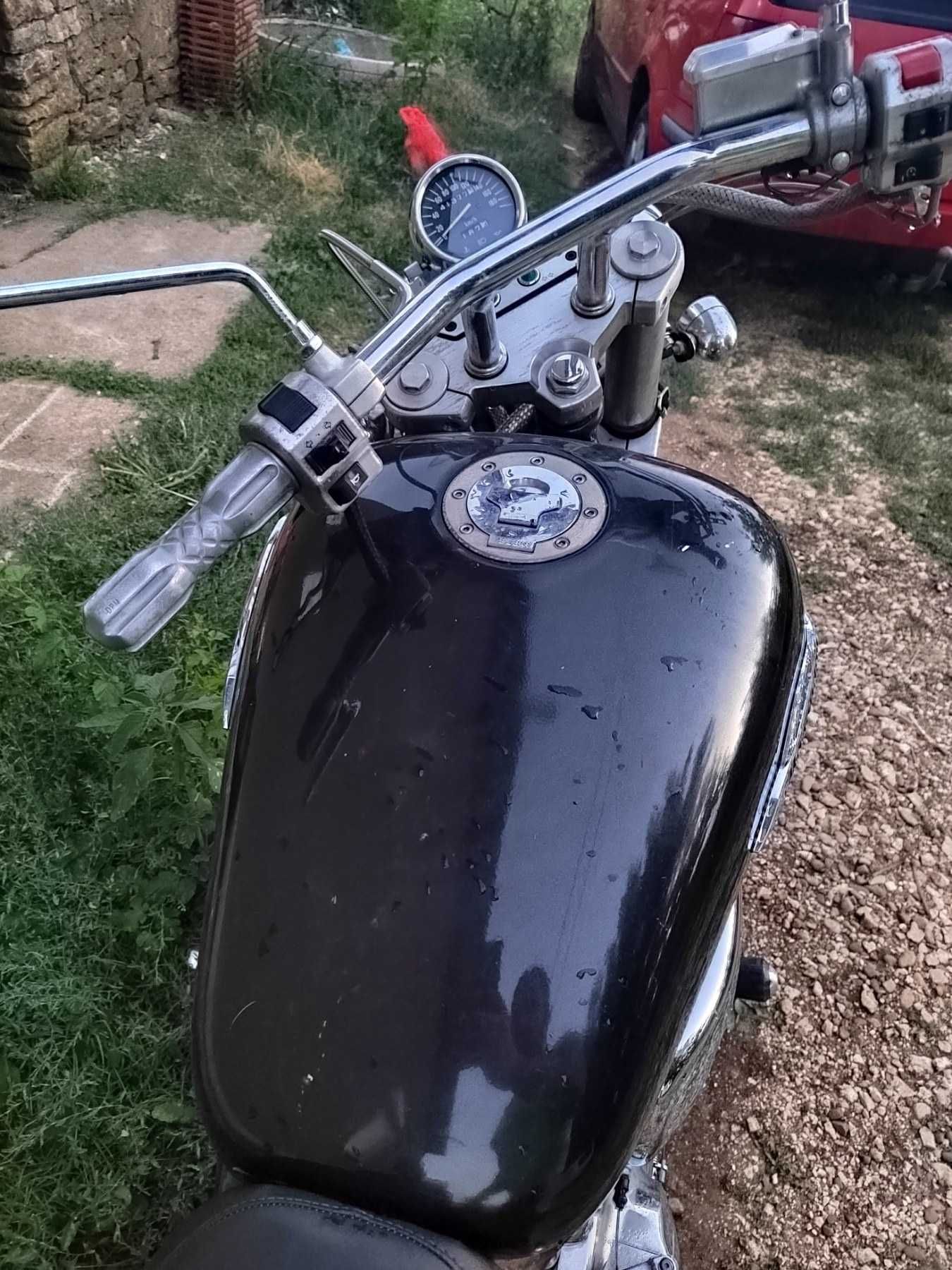 Чопър Suzuki Marouder