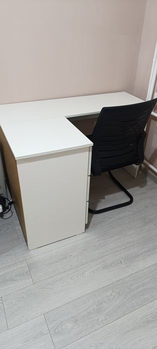 Стол и стульчик для занятий