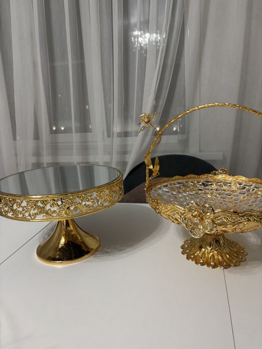 Золотые фруктовницы и тортницы — новые, по 5000 тг