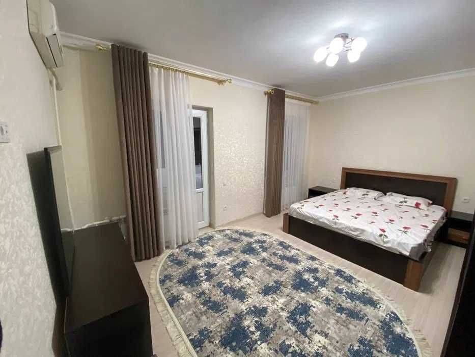 Novza metro Milliy bogʻ metrosi yaqinida kvartira bor bezmakler