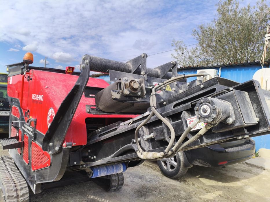 Трошачка за камани RED RHINO