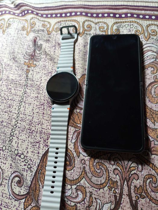 Z flip6 256gb и часовник samsung