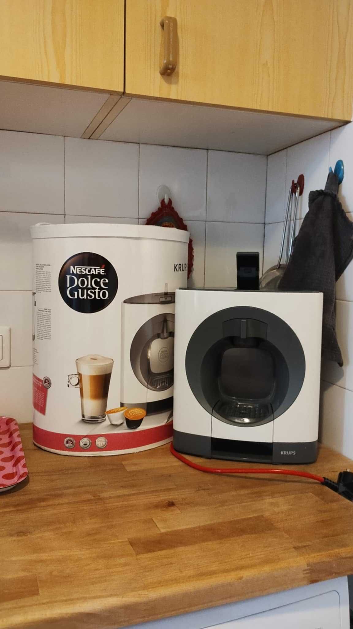 Кафе машина за капсули Dolce Gusto