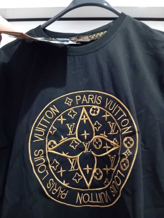 Чисто нова оригинална тениска Louis Vuitton
