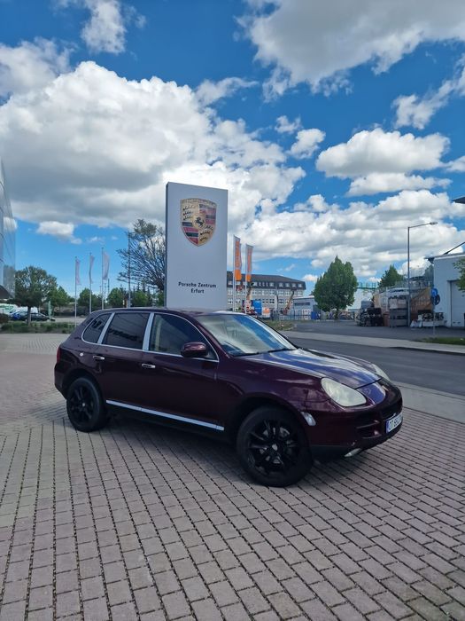 Vând Porsche cayenn