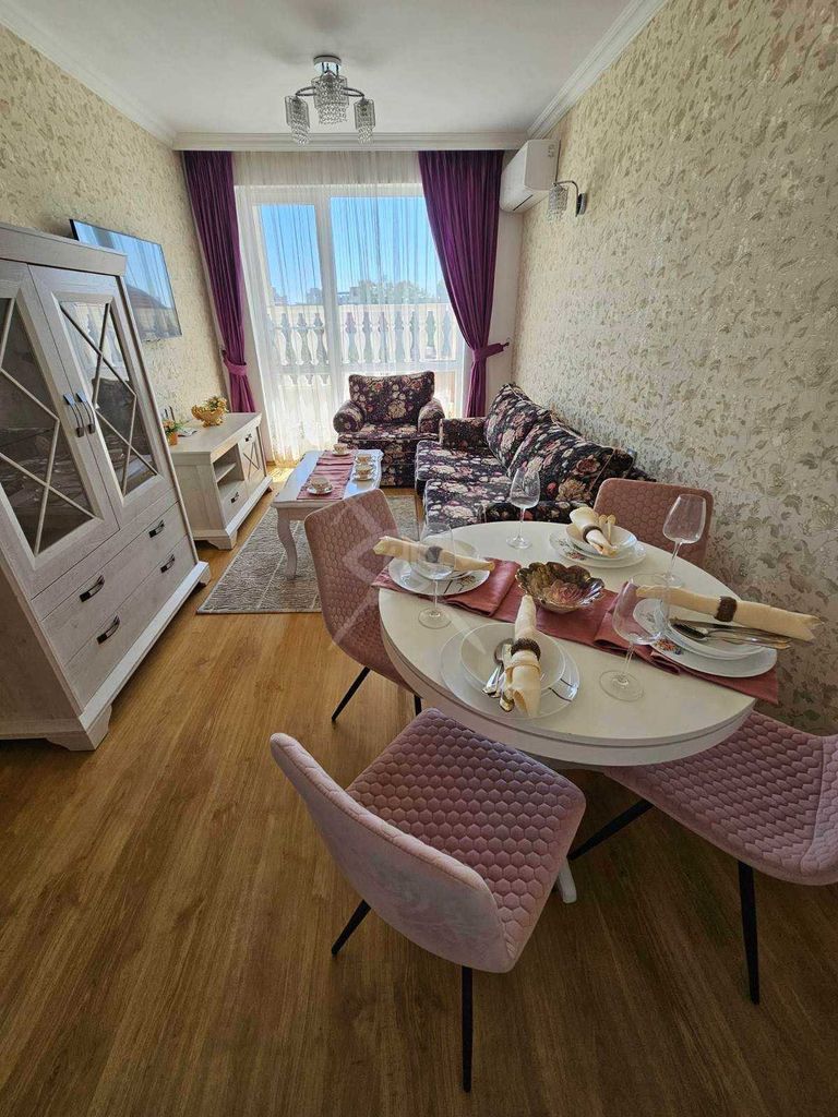 Продава се Тристаен апартамент в к.к. Слънчев бряг - 81 кв.м за 1568 €/кв.м - Снимка #7
