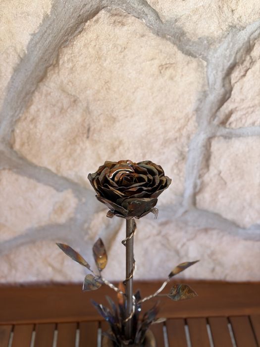 Trandafir din inox – cadou personalizat, unic și elegant