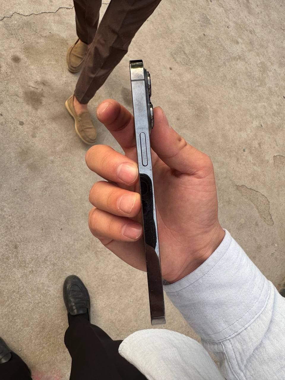 Apple. iPhone 13 pro.