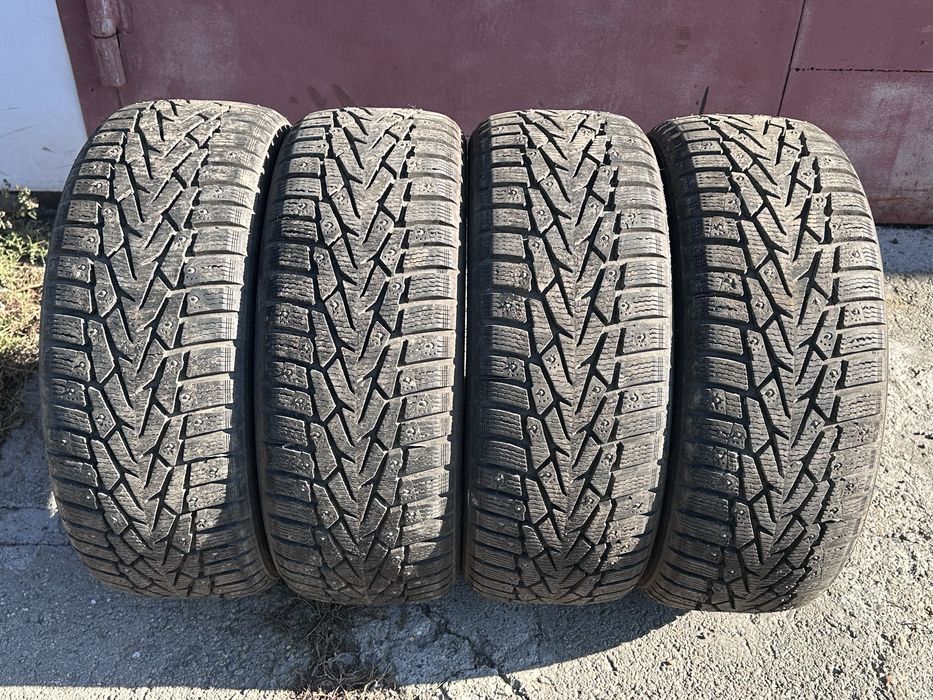 Зимняя резина 205/50 17 Nokian