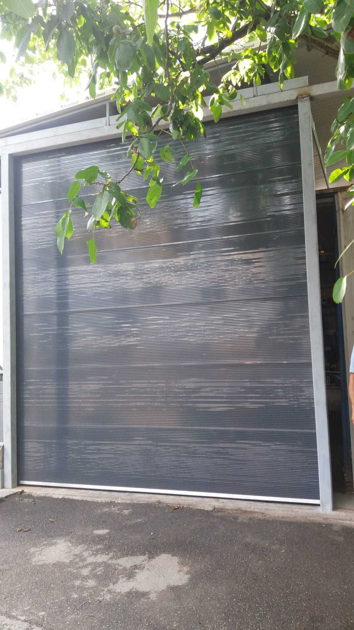 uși de garaj culoare maro