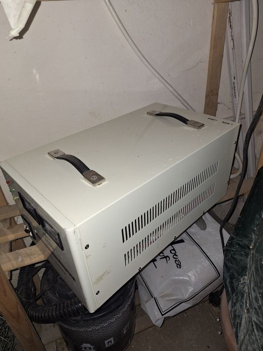 Stabilizator tensiune 10kva 8000w