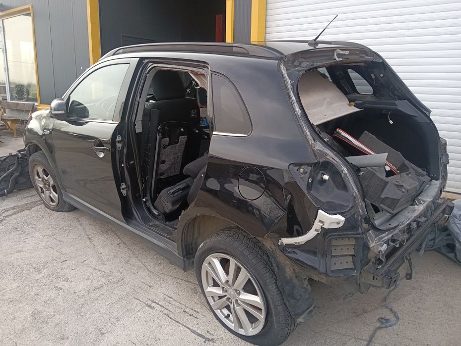 Митсубиши АСХ 1.8 дид на части