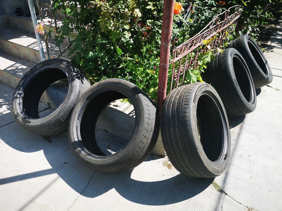 2 seturi anvelope vara 225/45R17 Dunlop, Continental