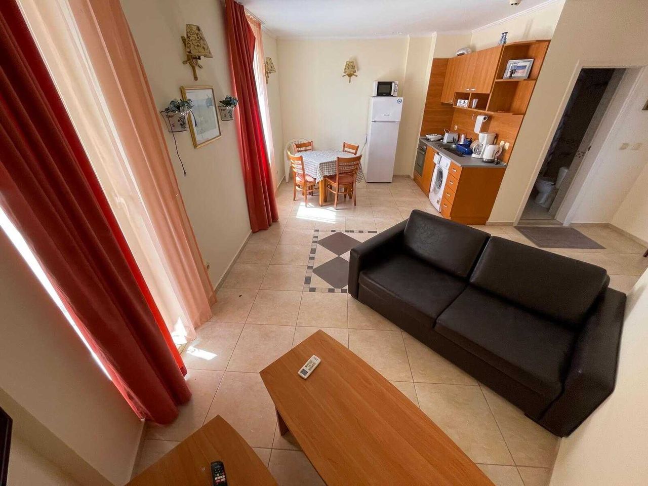 Продава се Двустаен апартамент в к.к. Слънчев бряг - 58 кв.м за 1138 €/кв.м - Снимка #6