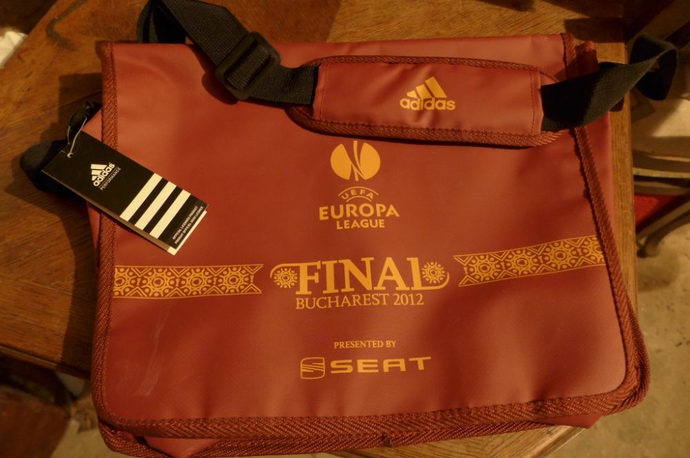 Geanta Umar ADIDAS - SEAT Finala Europa League 2012 Bucuresti Romania