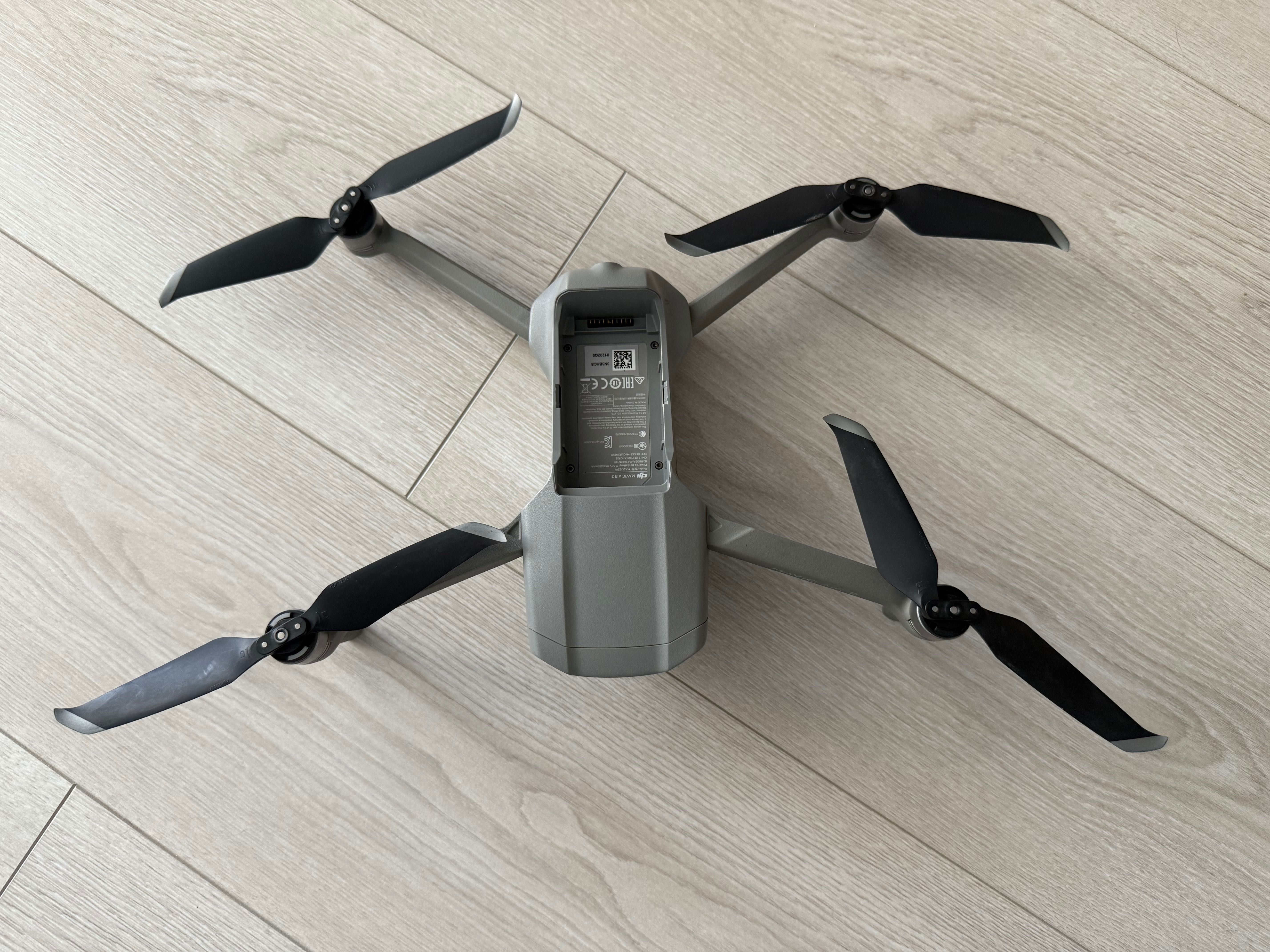 Дрон DJI Mavic Air 2