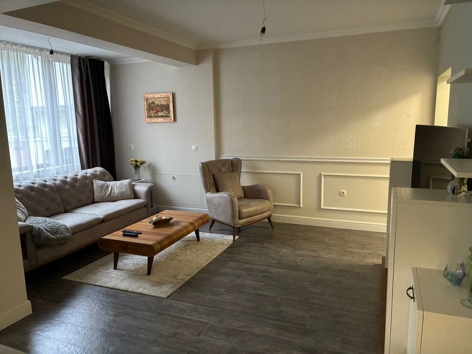 Луксозен апартамент