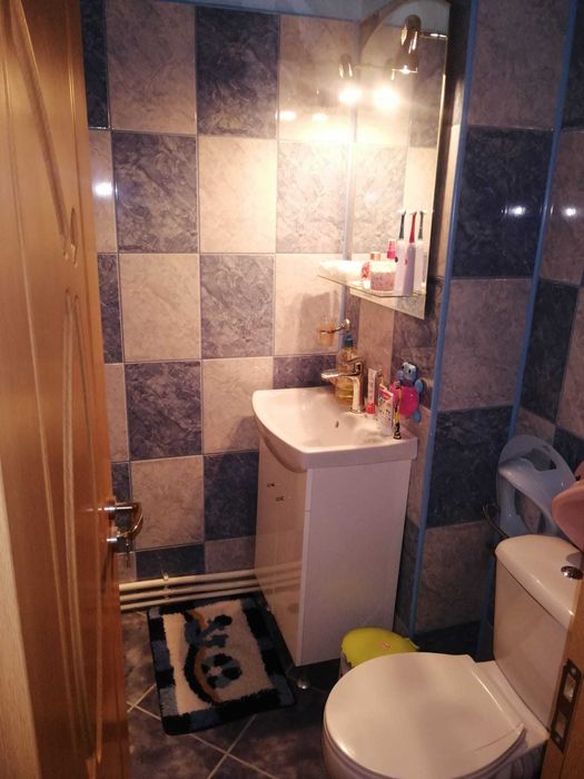 Inchiriere apartament 3 camere 2 bai decomandat
