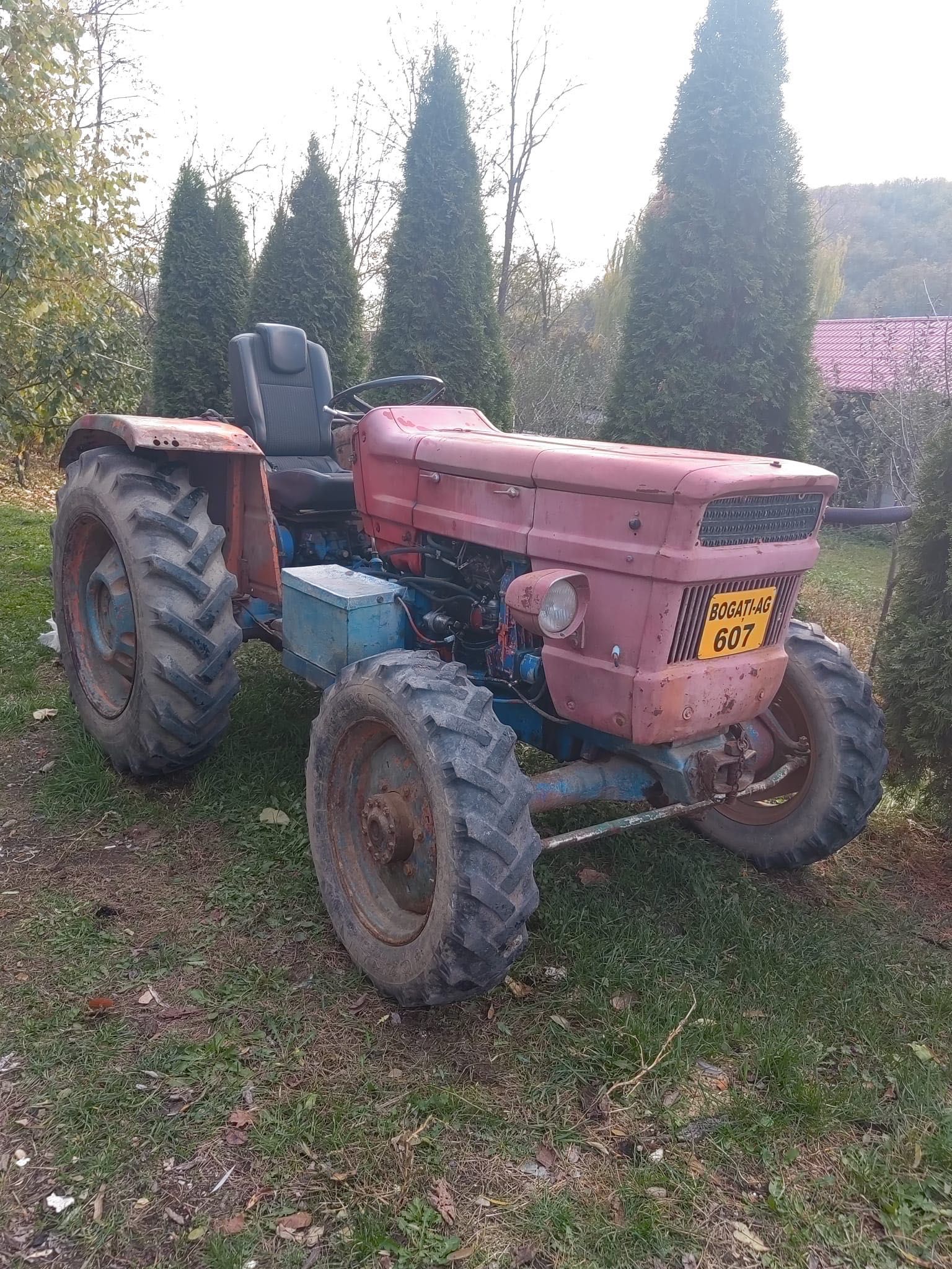 Tractor 445 DT stare perfectă