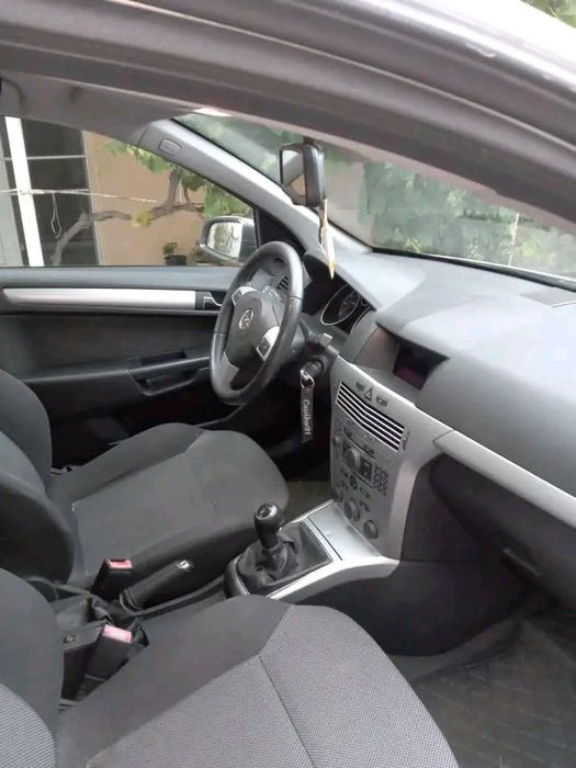 Opel Astra  2009