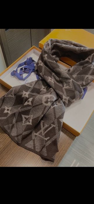 Fular bărbați Louis Vuitton, model 2026