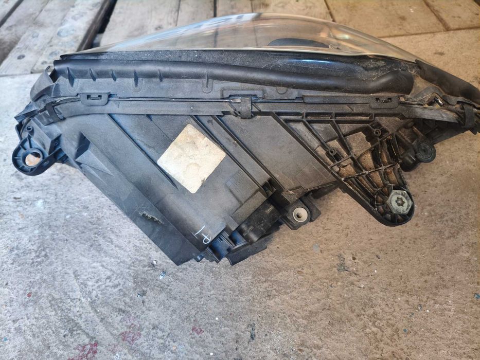 Фар Мерцедес W205 десен американски