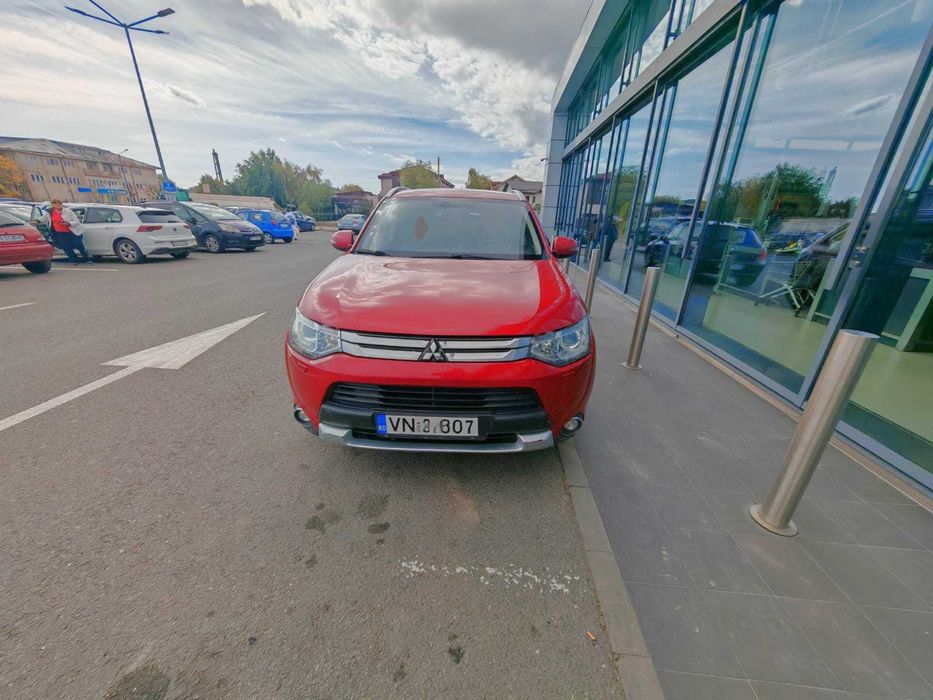 Mitsubishi ~ Outlander Model ~ EURO 5 MOTOR 2268 diesel  ,AWD