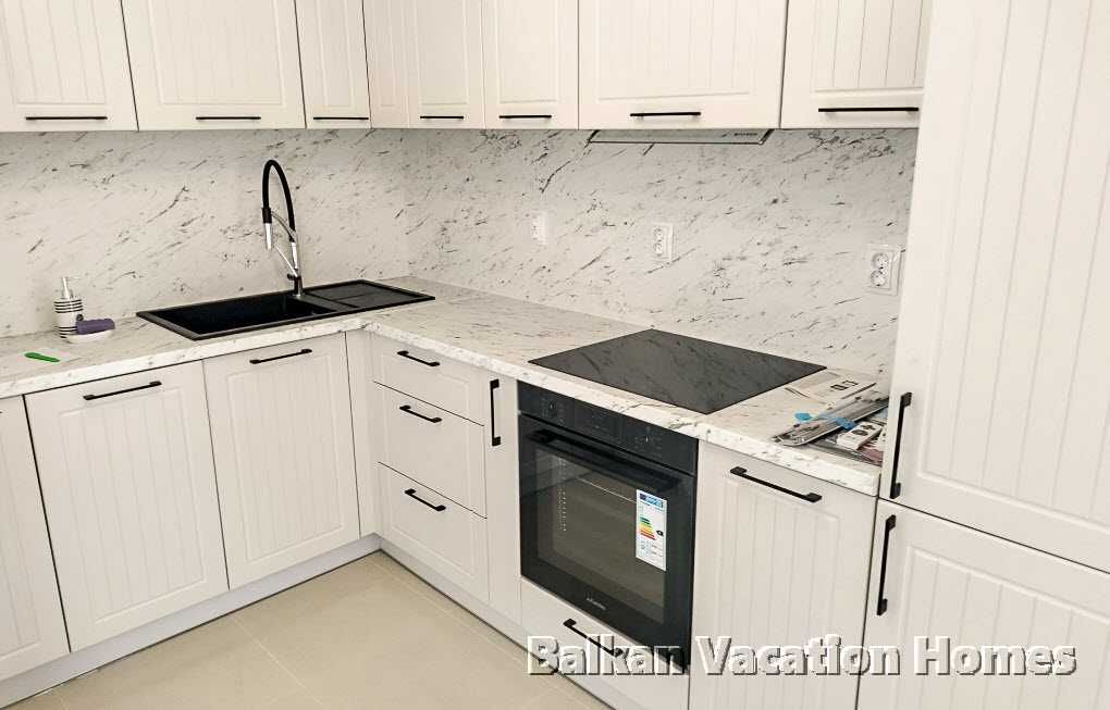 Продава се Къща в с. Кошарица, Област Бургас - 251 кв.м за 1176 €/кв.м - Снимка #3