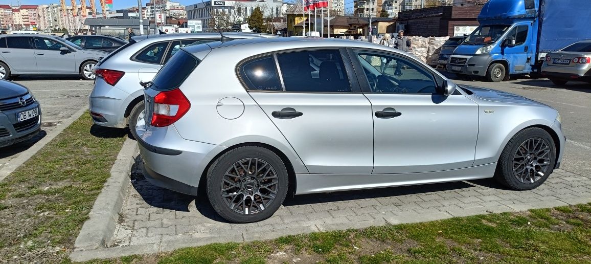 Vând BMW seria 1