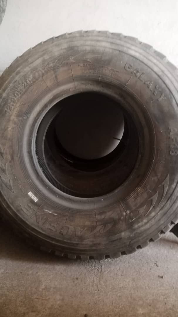 Продам шина 295/80/22, 5