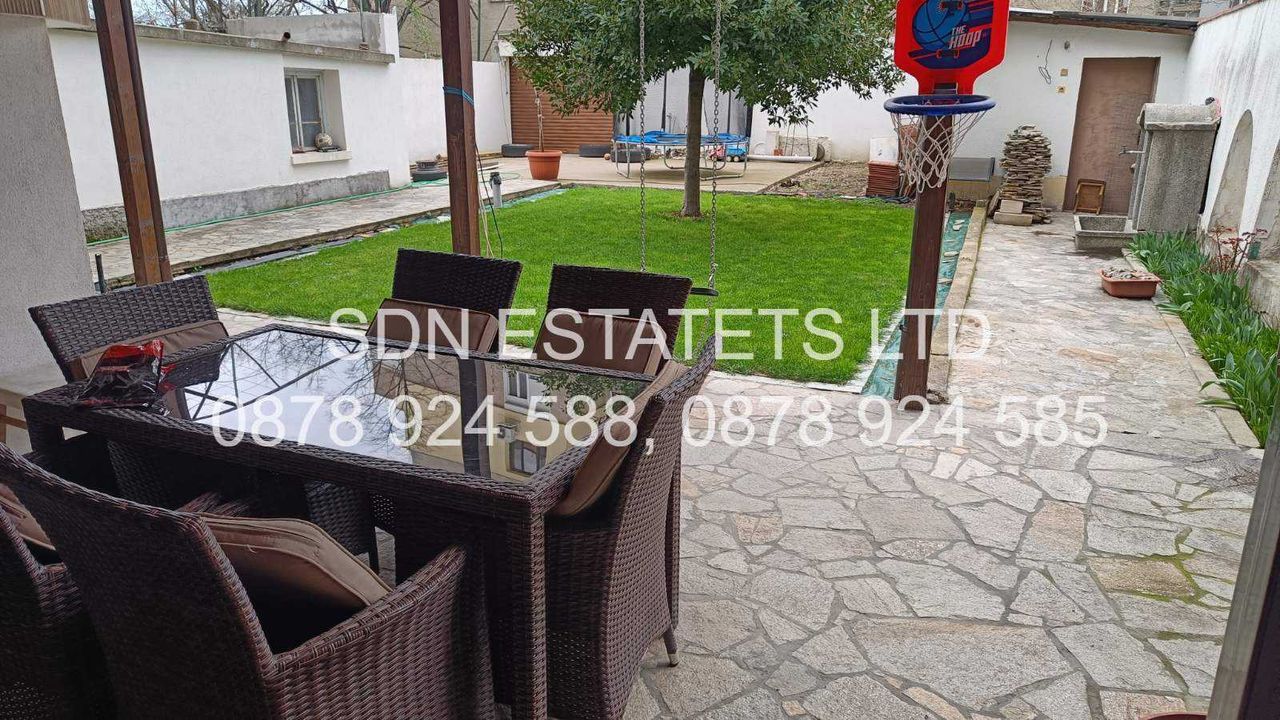 Продава се Етаж от къща в Казанлък - 90 кв.м за 2778 €/кв.м - Снимка #4