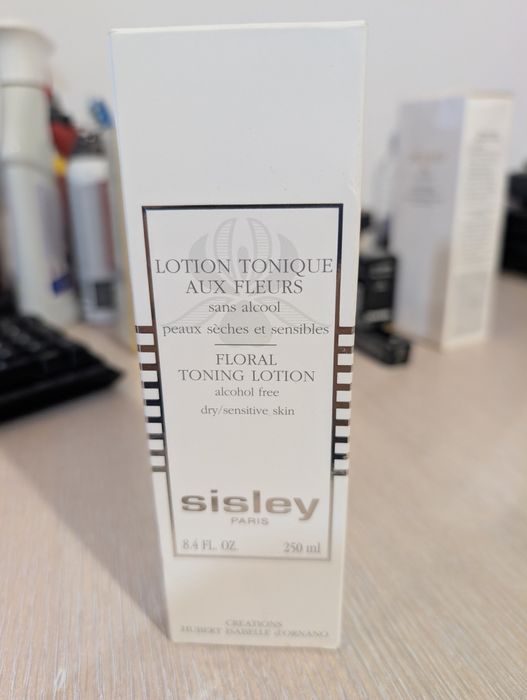 SISLEY Floral Tonic Lotion 250ml reducere 50%!