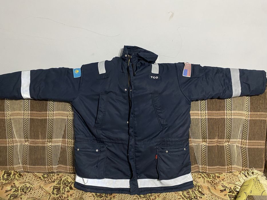 Продается куртки Тшо и зимные комбезы