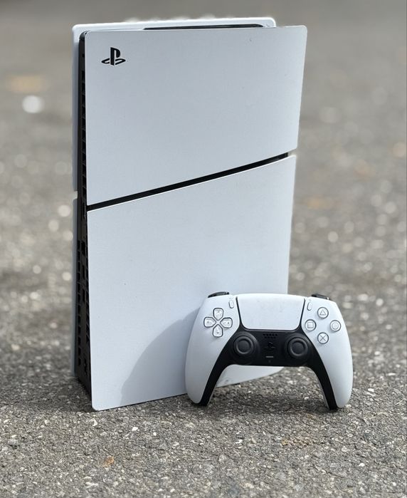 Конзола Sony Playstation 5 Digital edition, 825GB, 1 джойстик White