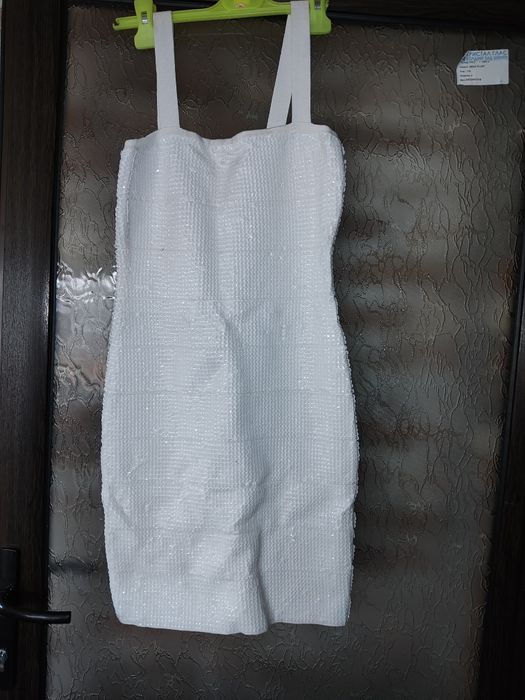 Дамски официални рокли