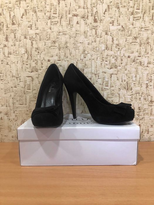 Продам туфли новые, замшевые