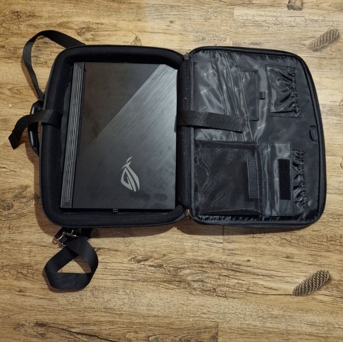 LAPTOP GAMING ASUS ROG Strix G731GT – i7, 32GB RAM, SSD 980 PRO, 17,3”