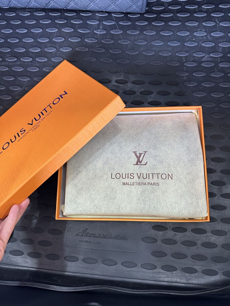 Louis Vuitton клатч барсетка