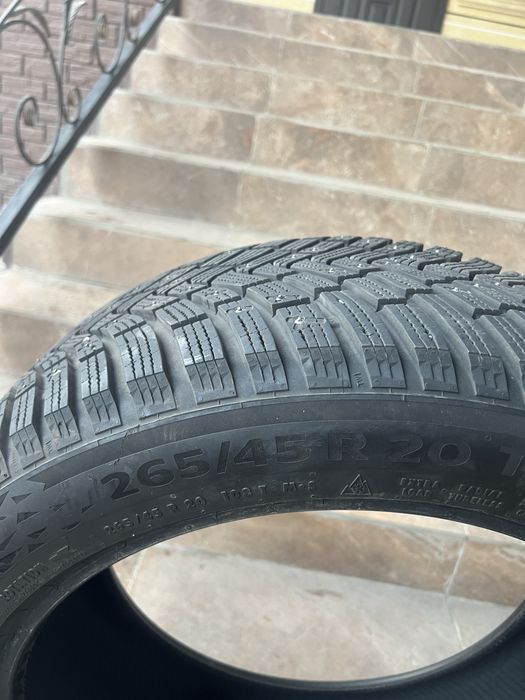 Продам шины Continental R20