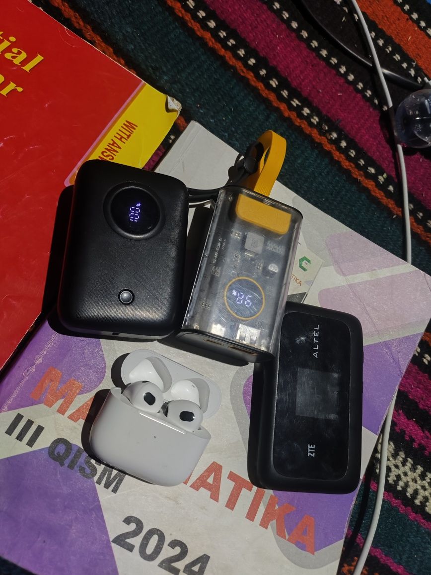Poverbank 2 ta 140 mingdan 280 ming yangi