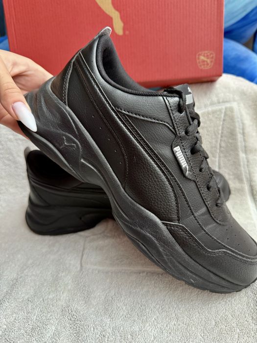 Продавам оригинални маратонки Puma