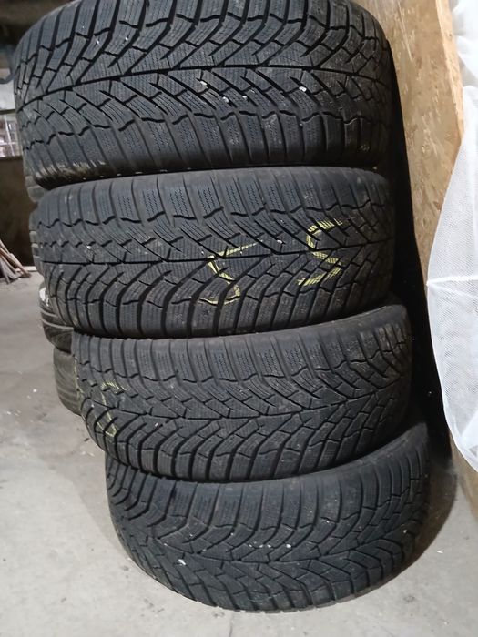 Kumho Wintercraft 225/50 R17 98V