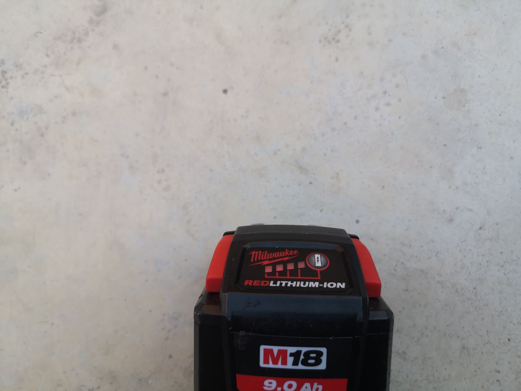 Milwaukee 9ah батерия