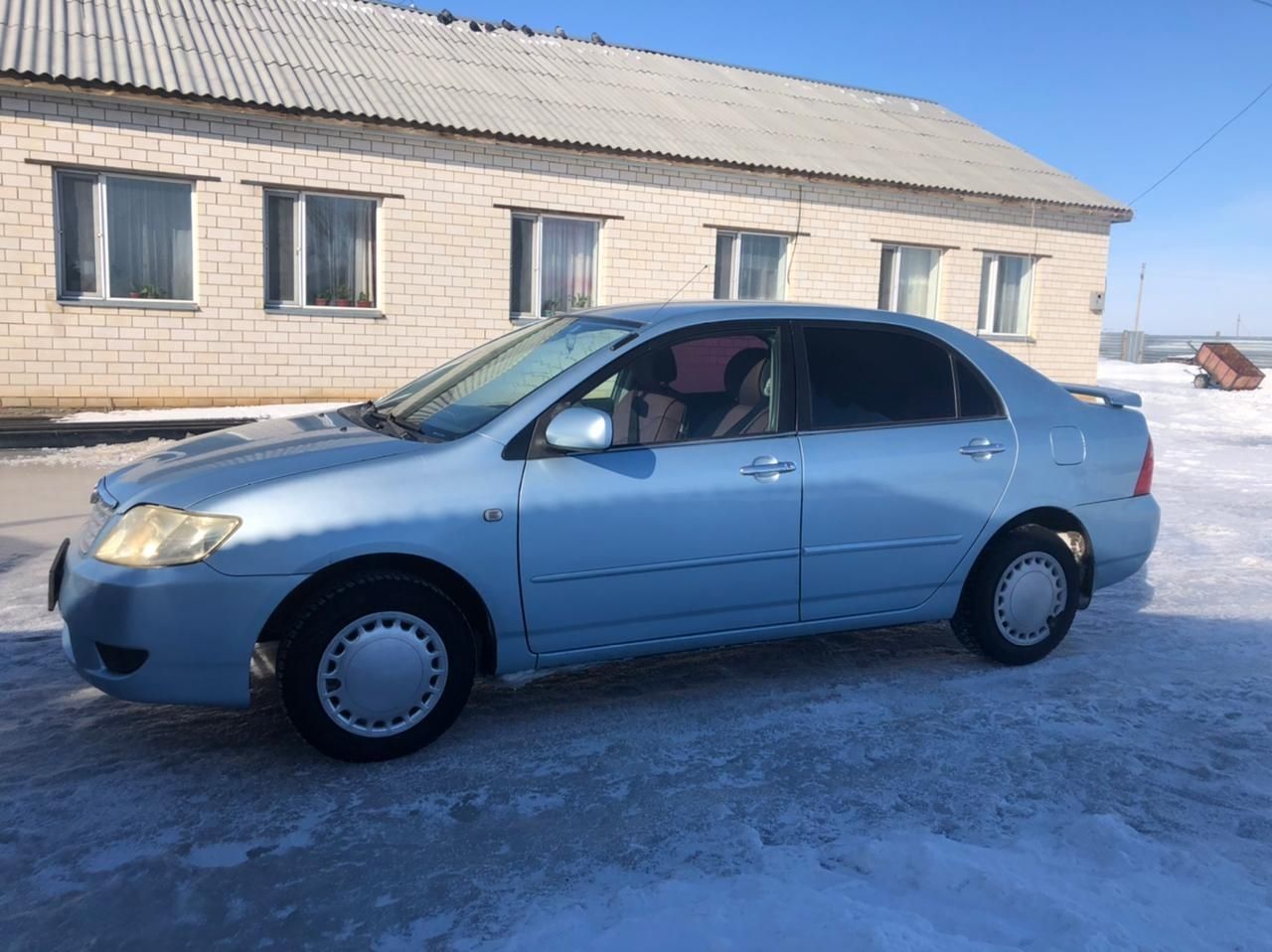 продам машину Toyota